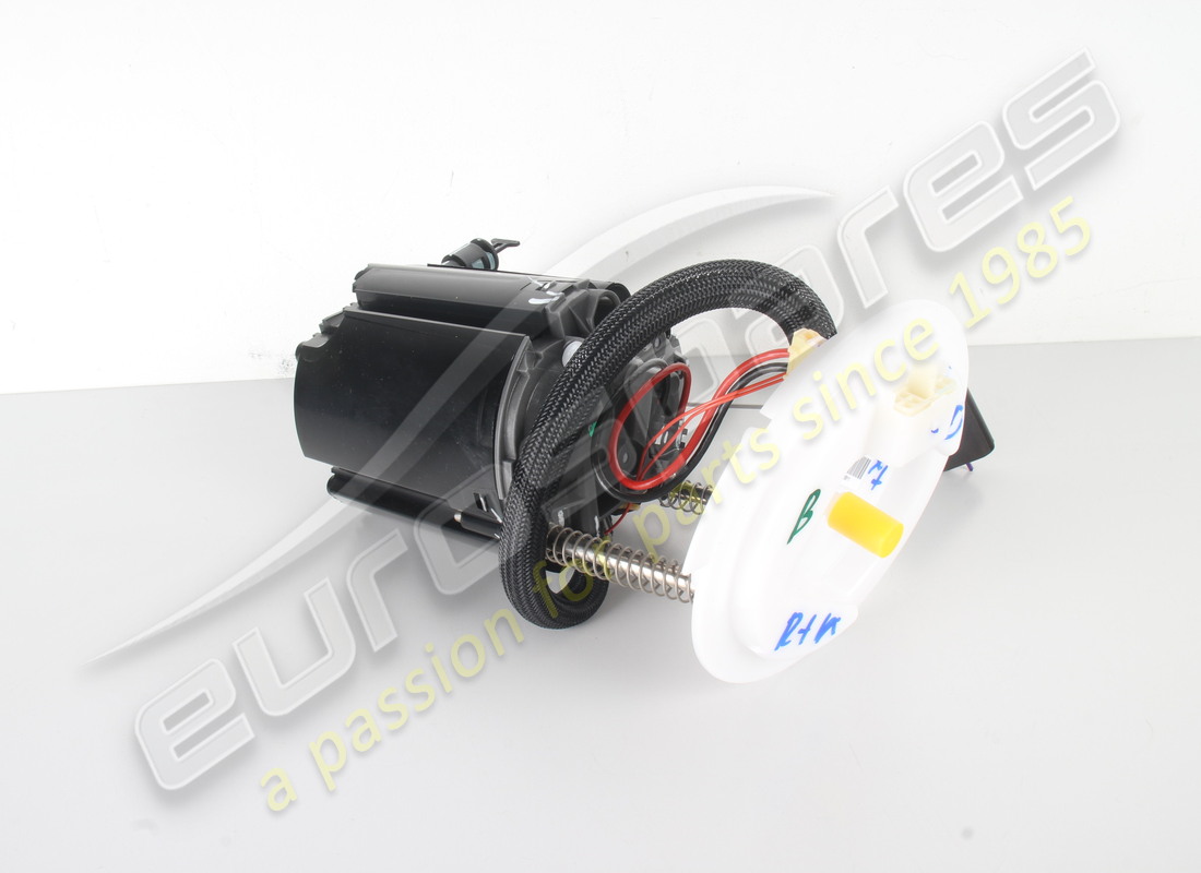 nuova maserati pompa carburante sx (v6 benzina). numero parte 670178911 (3)