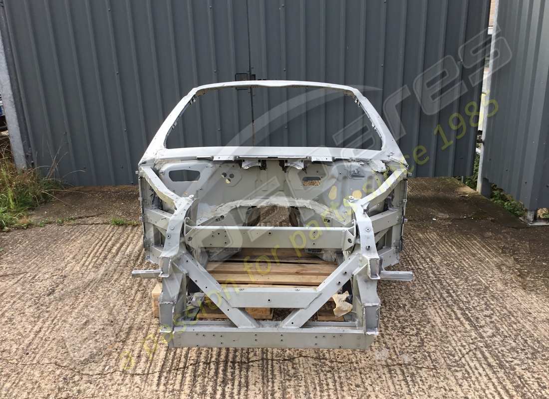 NUOVO (ALTRO) EUROSPARES TELAIO ANTERIORE (LHD). NUMERO PARTE EAP1373993 (2) nuovo (altro) eurospares telaio anteriore (lhd). numero parte eap1373993 (2)