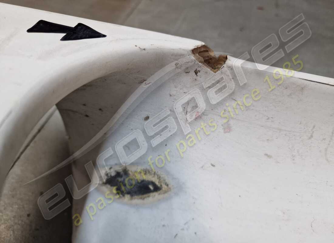 nuovo (altro) ferrari rivestimento sottoporta destro. numero parte 67361010 (3)