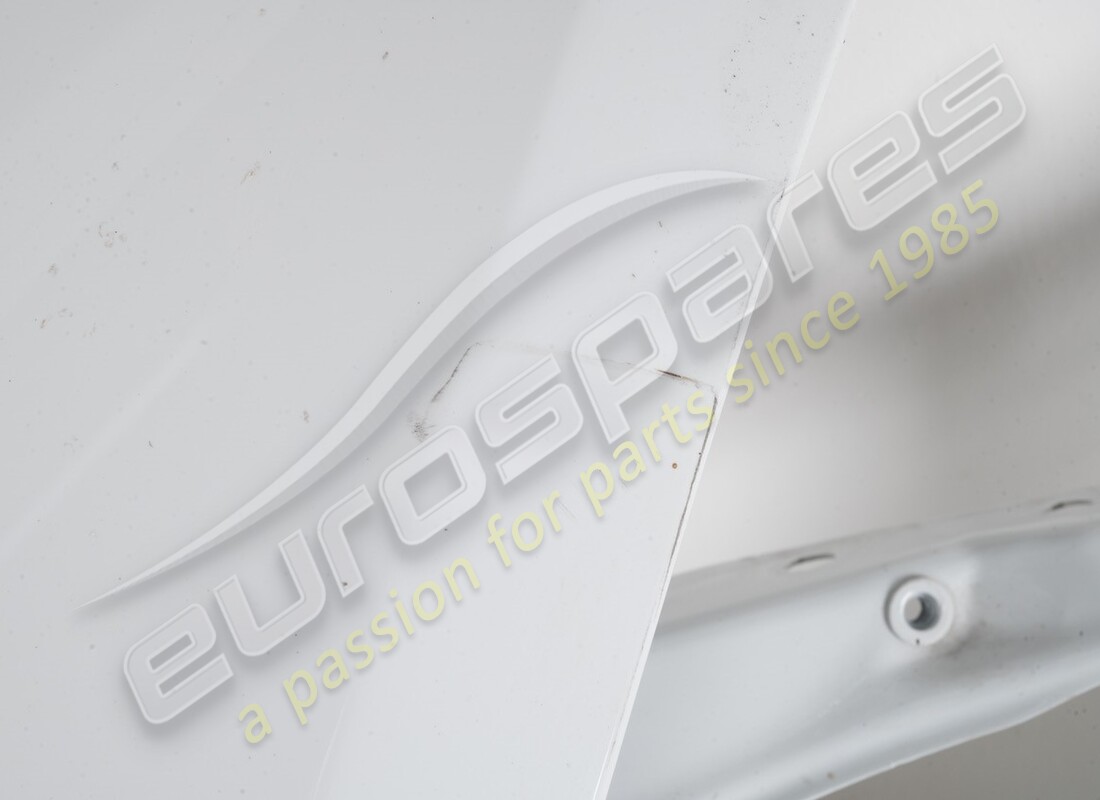 pannello laterale lamborghini danneggiato. numero parte 4t8809602e (5)