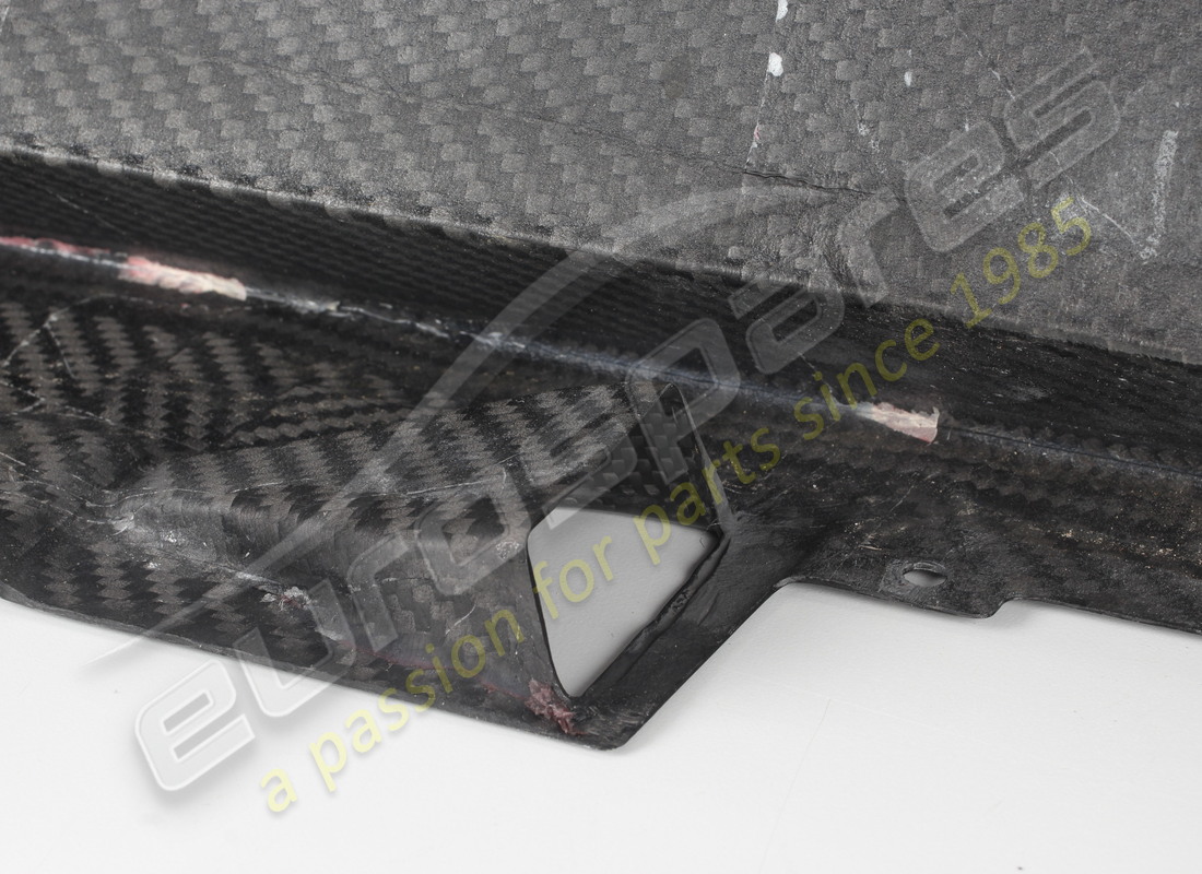 rivestimento sottoporta dx usato ferrari. numero parte 83261200 (11)