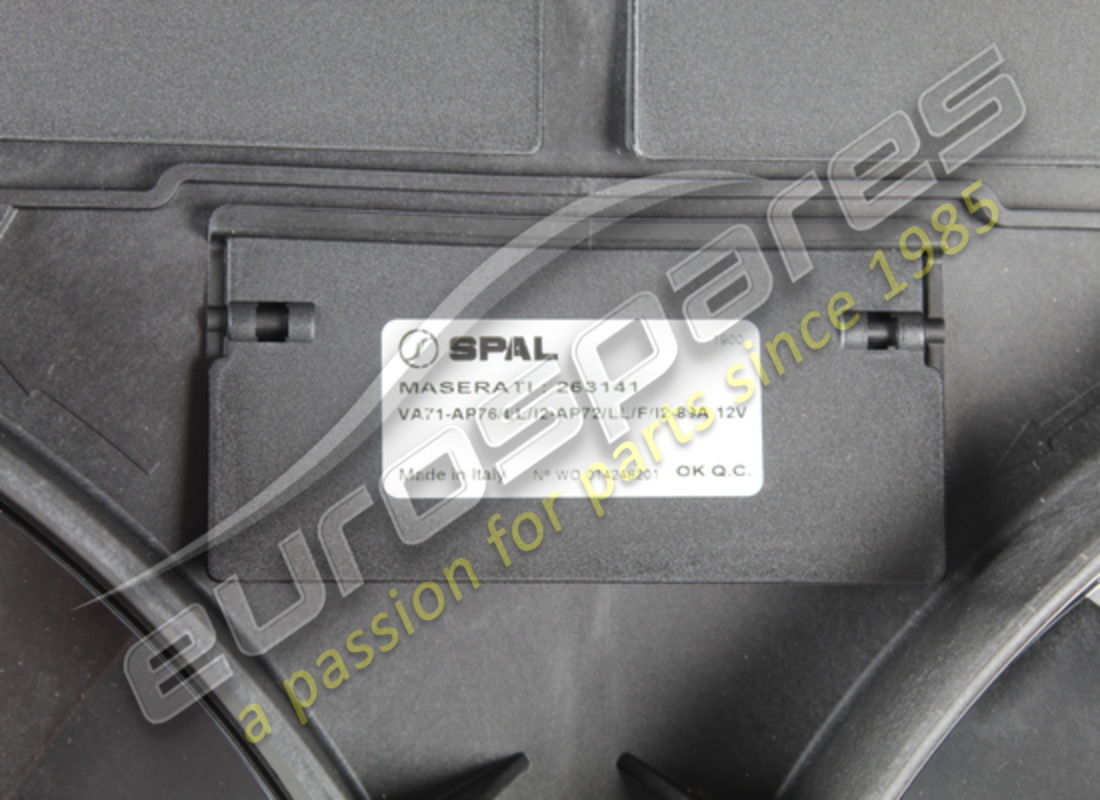 nuovo maserati set completo di elettroventilatori. numero parte 263141 (4)