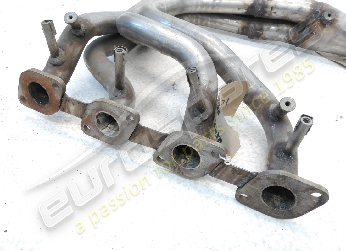 nuovo ferrari 208gt4 74-80 collettore posteriore. numero parte 108434 (3)