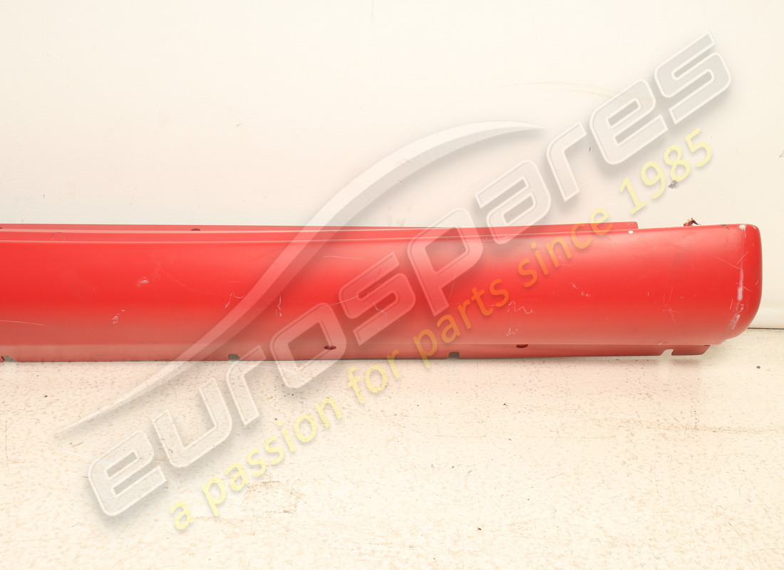 rivestimento sottoporta dx usato ferrari. numero parte 66099410 (4)