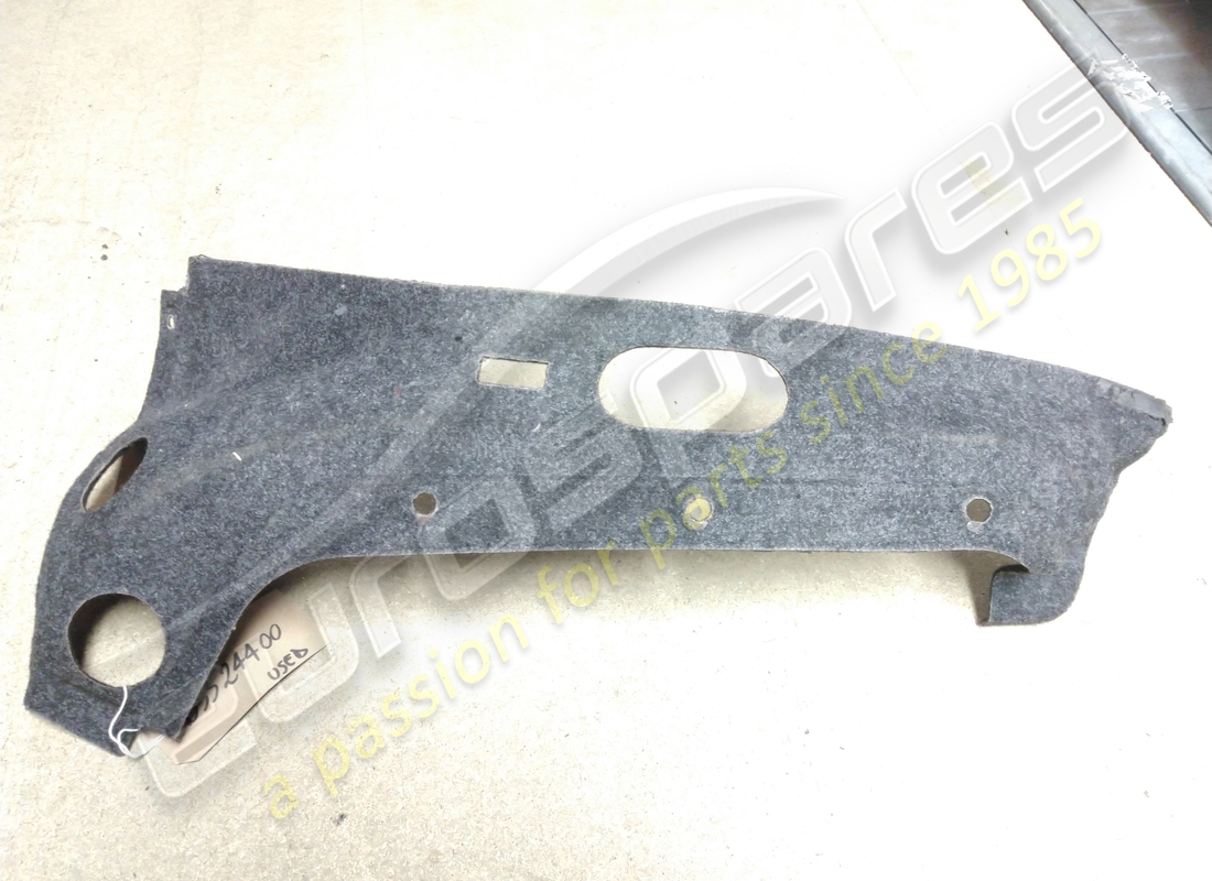 USATO Ferrari VANO BAGAGLIAIO IN MOQUETTE SX. NUMERO PARTE 65524400 (1)
