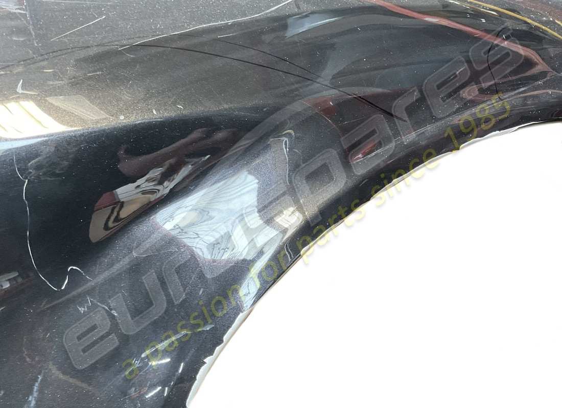 parafango anteriore destro completo ferrari usato. numero parte 67618611 (3)