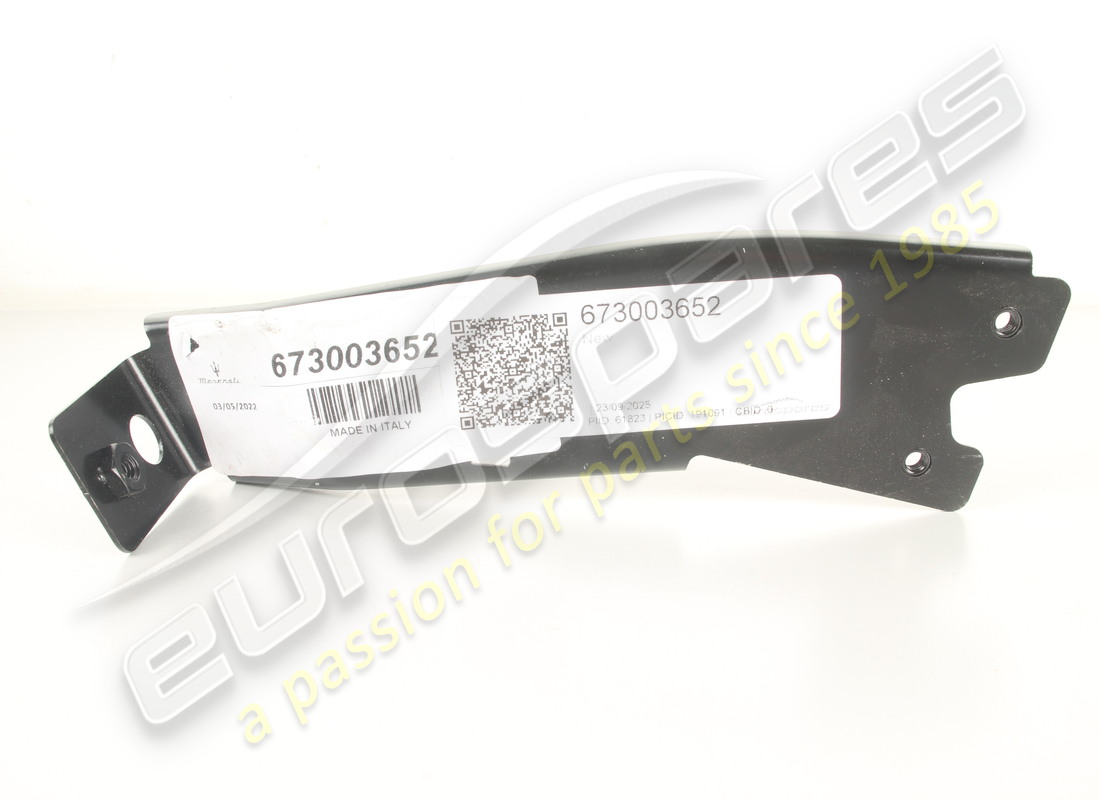 NUOVO MASERATI STAFFA COMPLETO SUPPORTO PARAFANG. NUMERO PARTE 673003652 (3) nuovo maserati staffa completo supporto parafang. numero parte 673003652 (3)