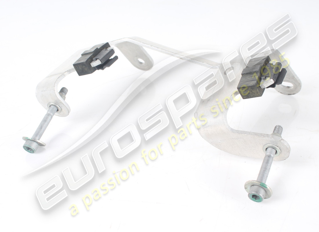 parentesi ferrari usata. numero parte 259178 (2)