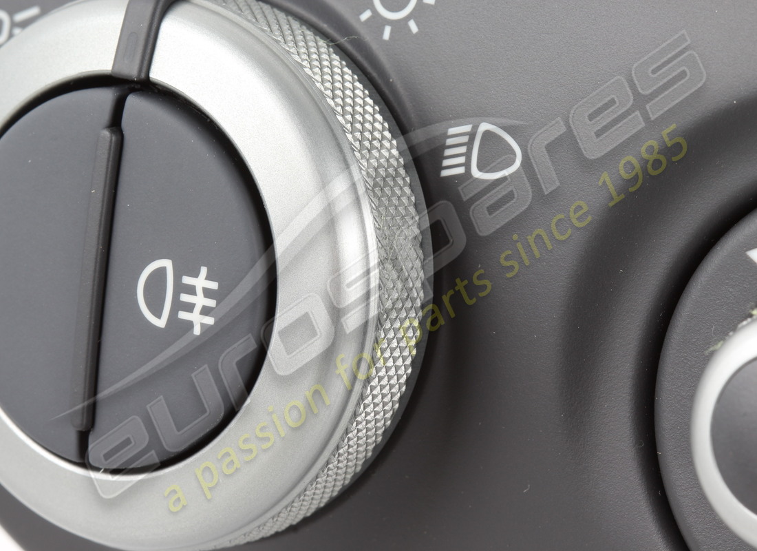 NUOVA TARGA FERRARI PER LUCI E RETROVISORE. CODICE ARTICOLO 227031 (5) nuova targa ferrari per luci e retrovisore. codice articolo 227031 (5)