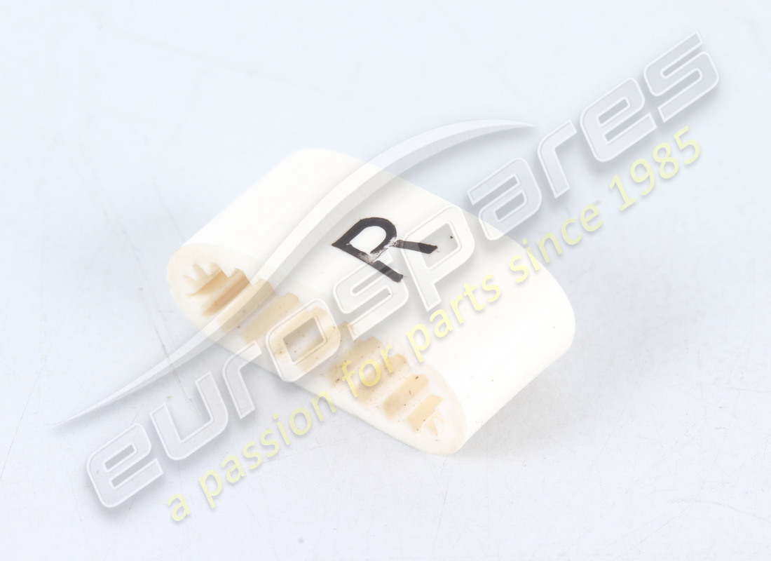 nuovo maserati r ident. morsetto. numero parte 312020395 (1)