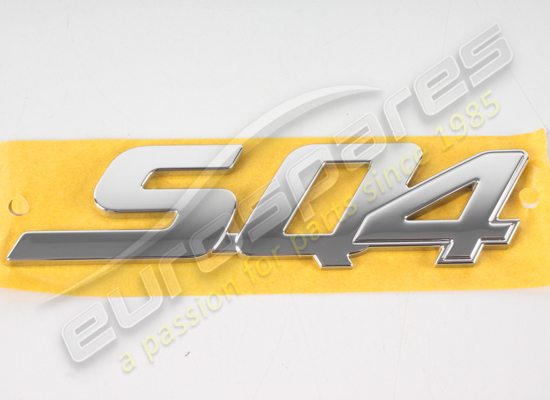 NUOVO MASERATI SQ4 BADGE. NUMERO PARTE 670101231 (1) nuovo maserati sq4 badge. numero parte 670101231 (1)