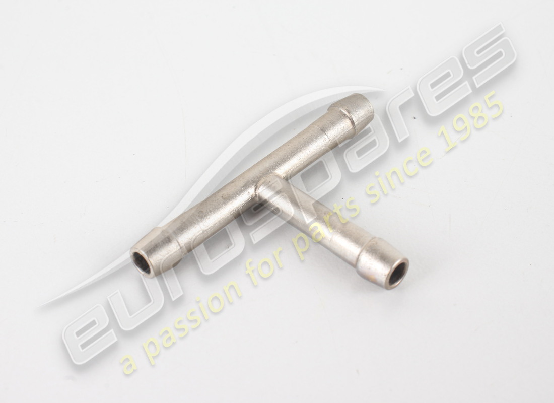 nuovo raccordo a maserati 3 vie. numero parte 585412320 (1)