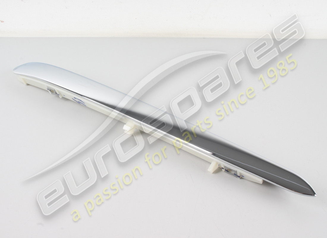 nuovo maserati modanatura anteriore sinistra numero parte 670138039 (5)