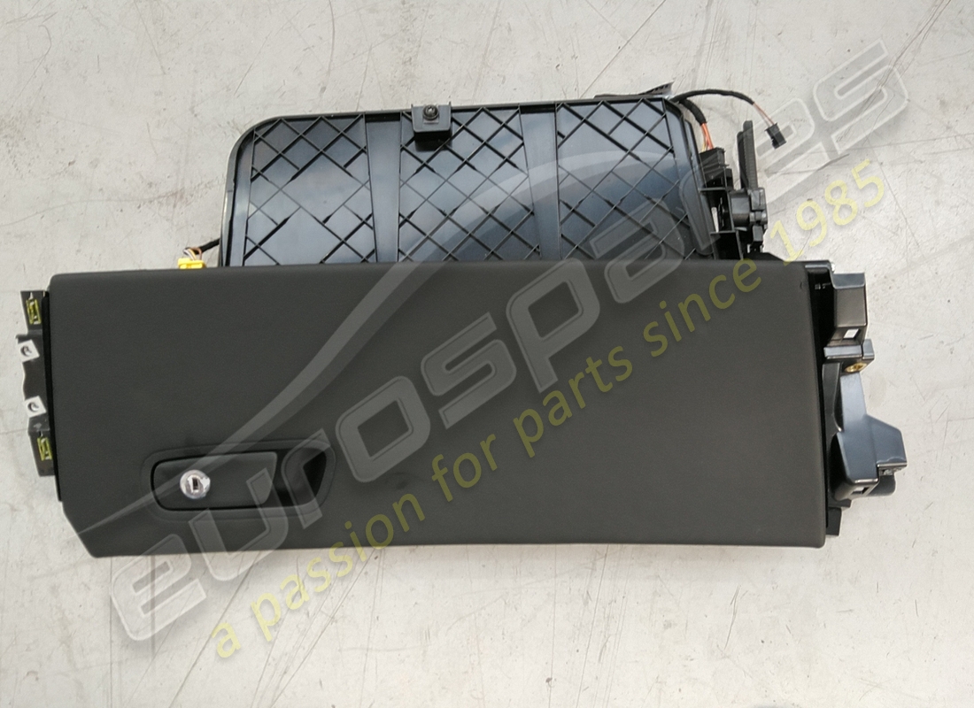VANO PORTAOGGETTI Lamborghini USATO. NUMERO PARTE 4T2857096 (1)