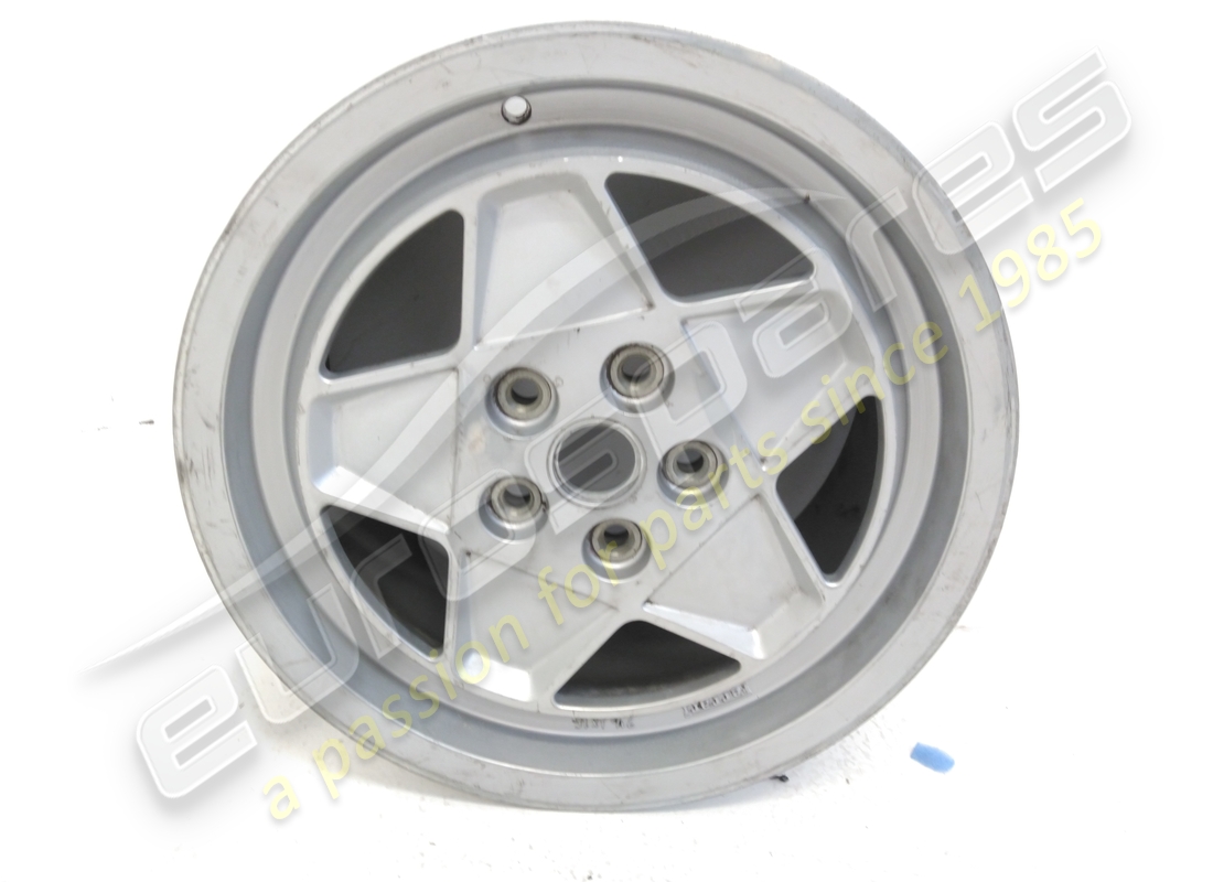 cerchio ruota da strada ferrari usato 7 1/2 j x 16. numero parte 125620 (2)