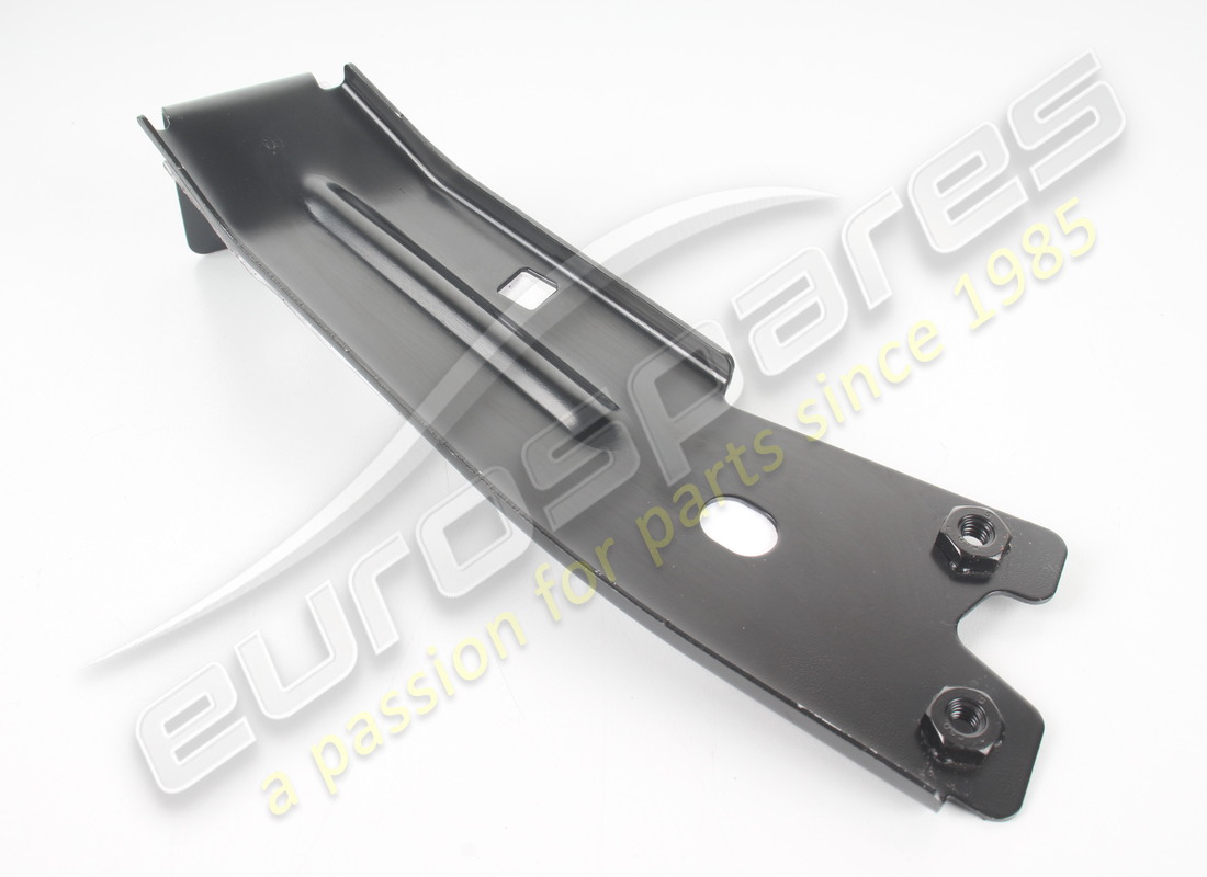 NUOVO MASERATI STAFFA COMPLETO SUPPORTO PARAFANG. NUMERO PARTE 673003652 (1) nuovo maserati staffa completo supporto parafang. numero parte 673003652 (1)