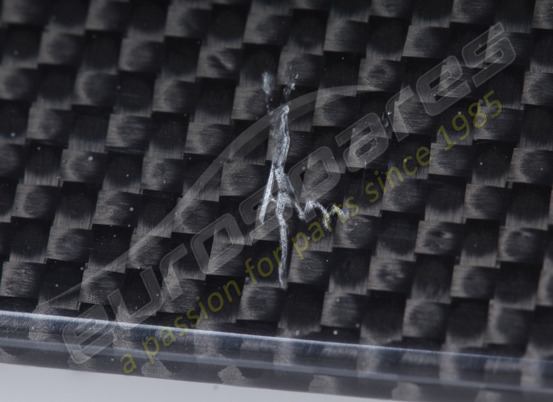 USATO FERRARI PANNELLO ANTERIORE SX - PANNELLO IN CARBONIO. NUMERO PARTE 68600900 (11) usato ferrari pannello anteriore sx - pannello in carbonio. numero parte 68600900 (11)