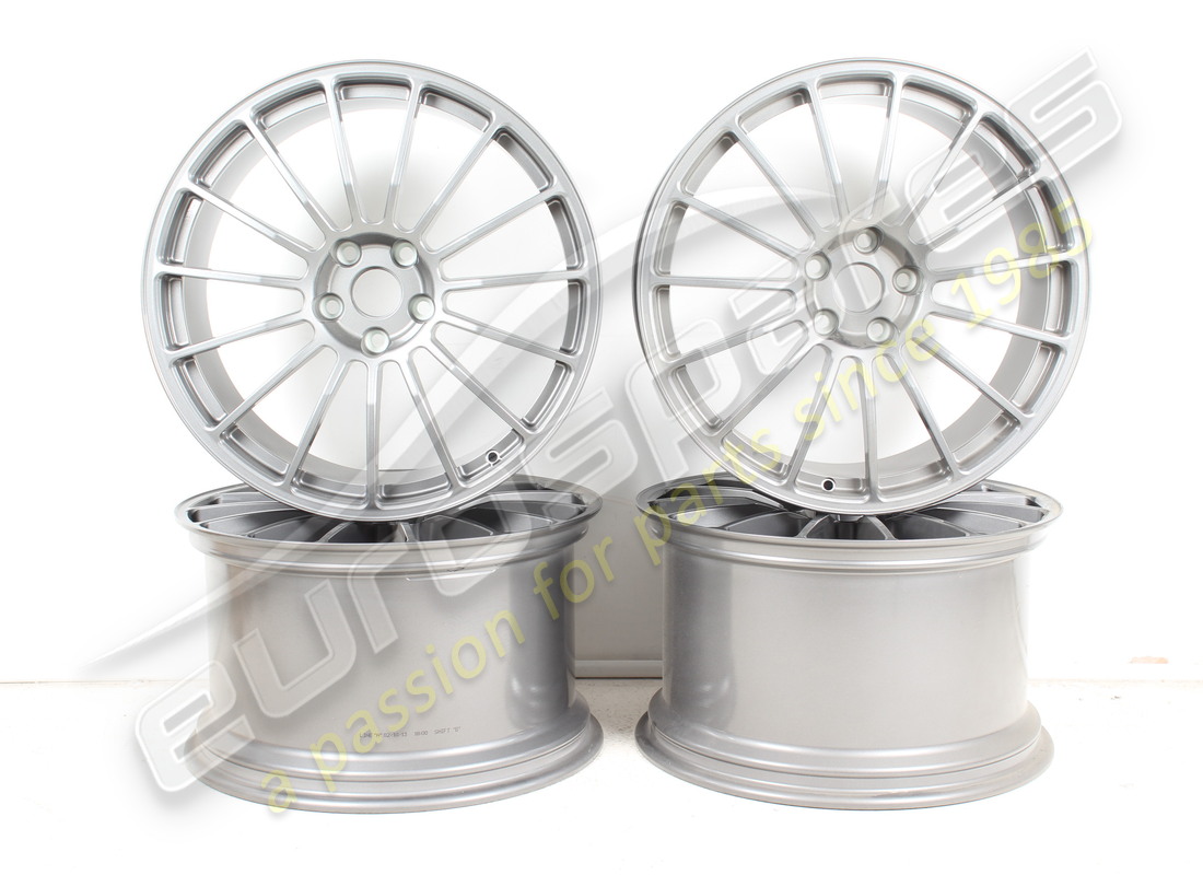 NUOVO Lamborghini SET RUOTE SUPERLEGGERA . NUMERO PARTE 40060102ALK (1)