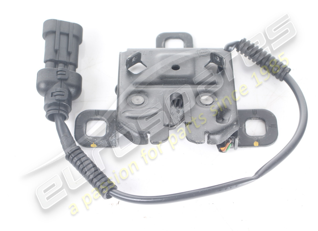 SERRATURA COPERCHIO VANO MOTORE FERRARI USATA. NUMERO PARTE 84076100 (2) serratura coperchio vano motore ferrari usata. numero parte 84076100 (2)