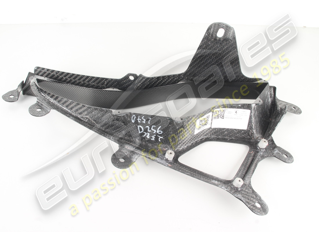 new ferrari carbon lower rh air intake. part number 83600100 (3)
