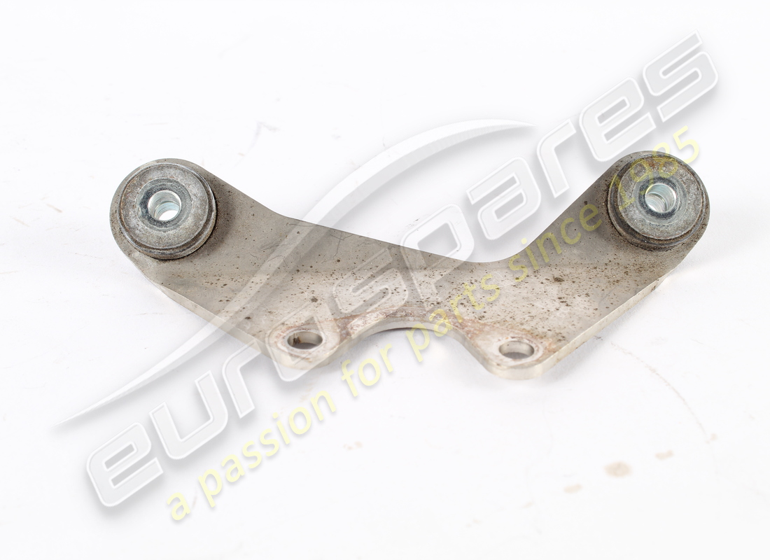 STAFFA DI FISSAGGIO VALVOLA DESTRA USATA FERRARI. NUMERO PARTE 245816 (2) staffa di fissaggio valvola destra usata ferrari. numero parte 245816 (2)