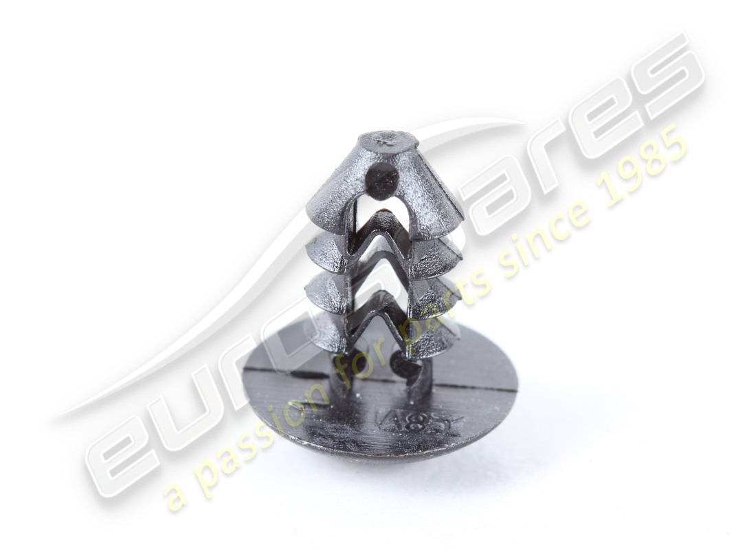 nuova clip di fissaggio maserati. numero parte 675000629 (1)