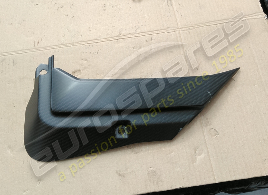 copertura lamborghini usata (sv-sinistra). numero parte 470853509f (1)