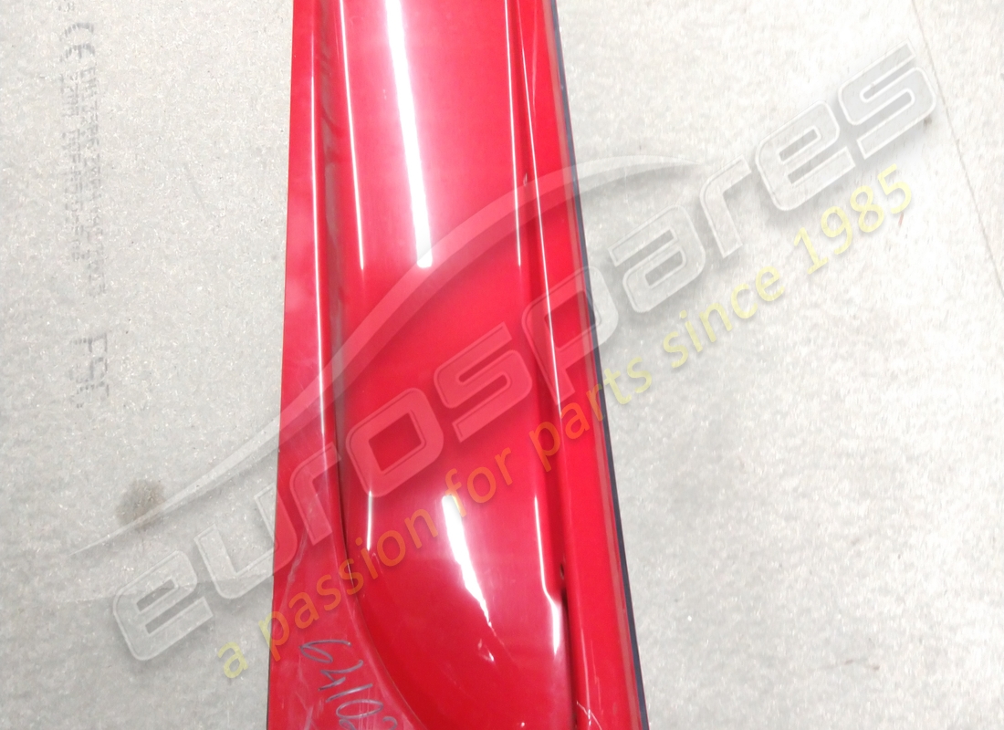 usata ferrari griglia porta sx. numero parte 64102810 (2)