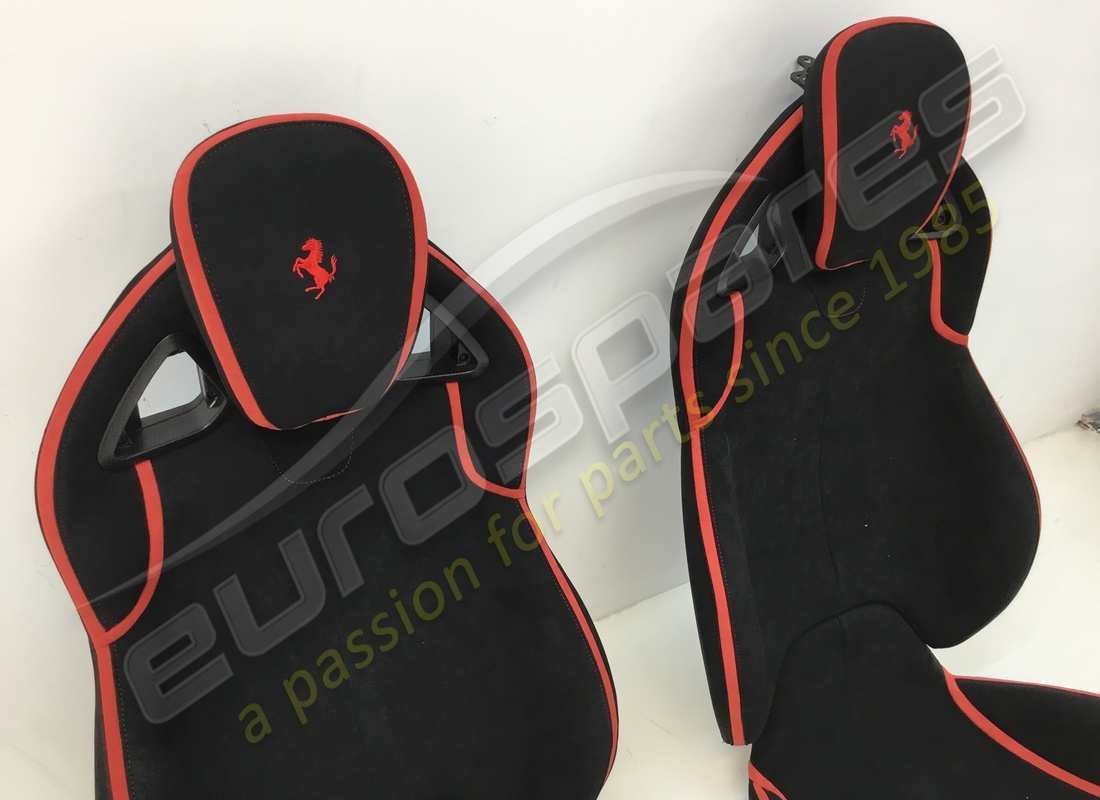 ricondizionato ferrari carbonio posti a sedere (taglia grande). numero parte 85888100pair (4)