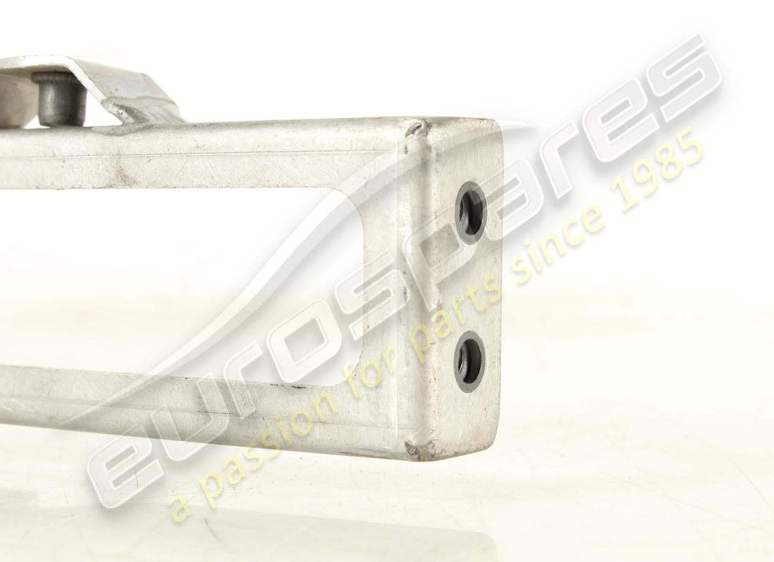 usato lamborghini staffa laterale radiat.3. numero parte 470813983a (3)