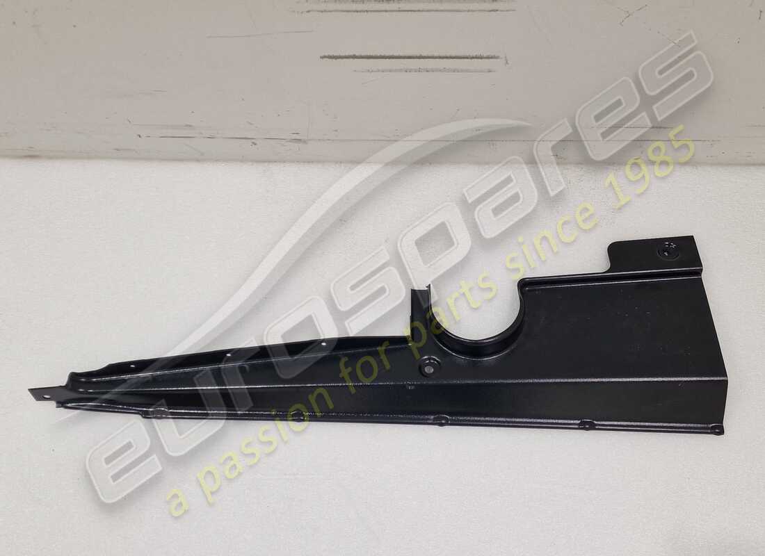 nuova lamborghini copertura vano motore. numero parte 07l103723e (2)