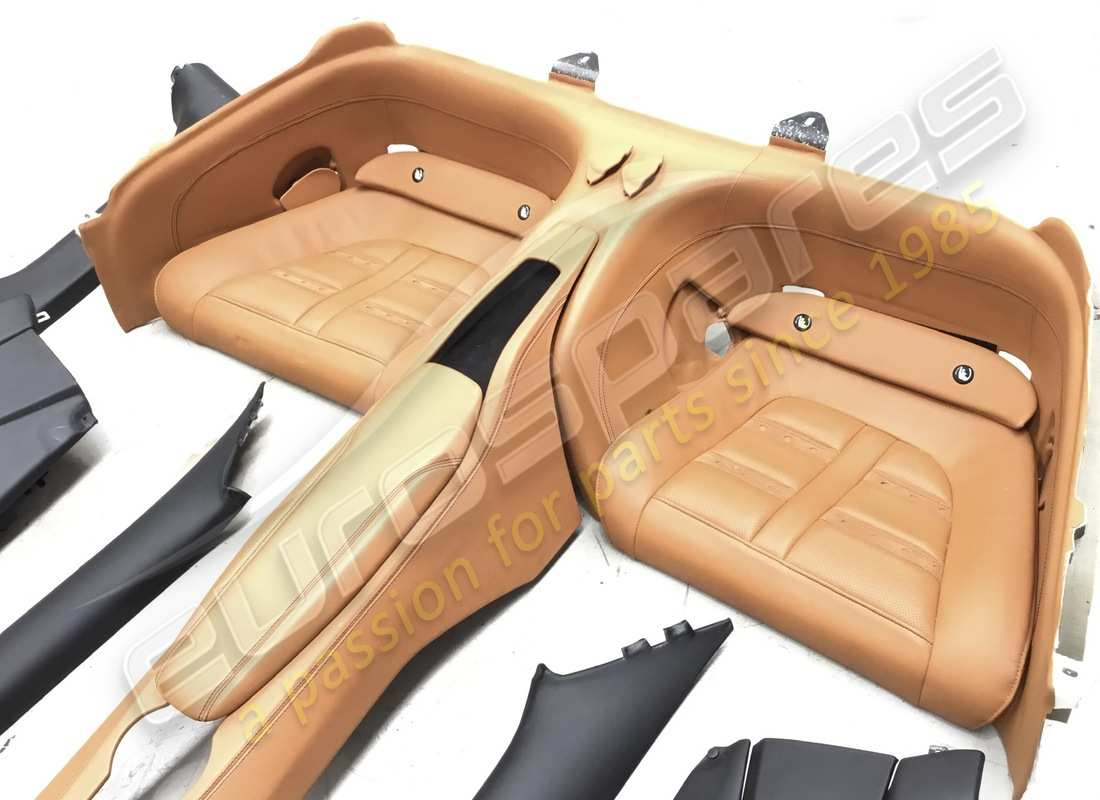 set di rivestimenti interni eurospares california t usato. numero parte eap1373863 (2)