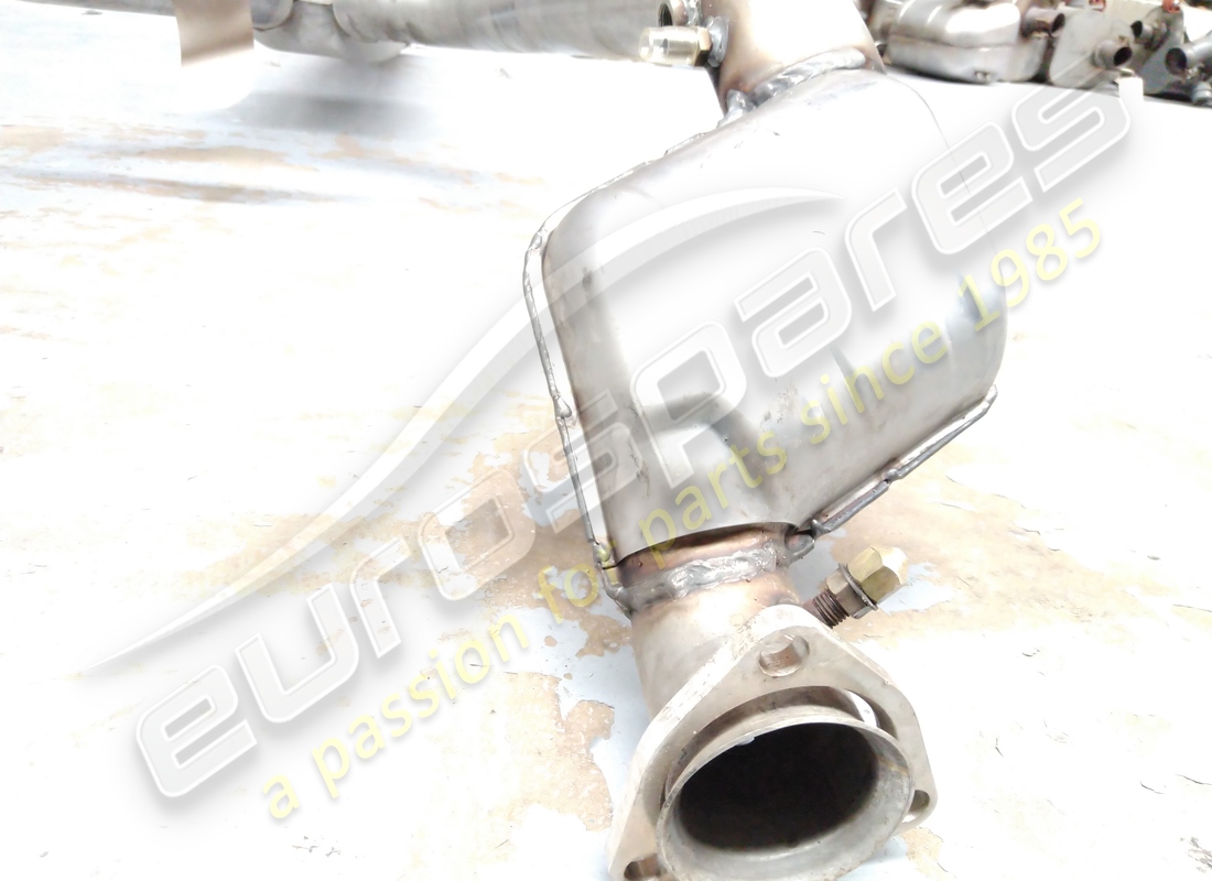 nuovo collettore maserati con convertitore catalitico. numero parte 389005104 (3)
