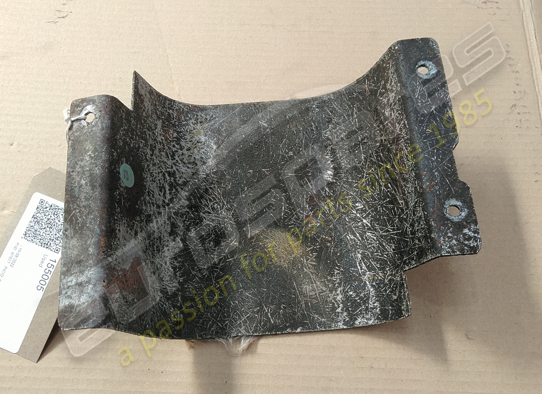 scudo di protezione ferrari usato. numero parte 155005 (2)