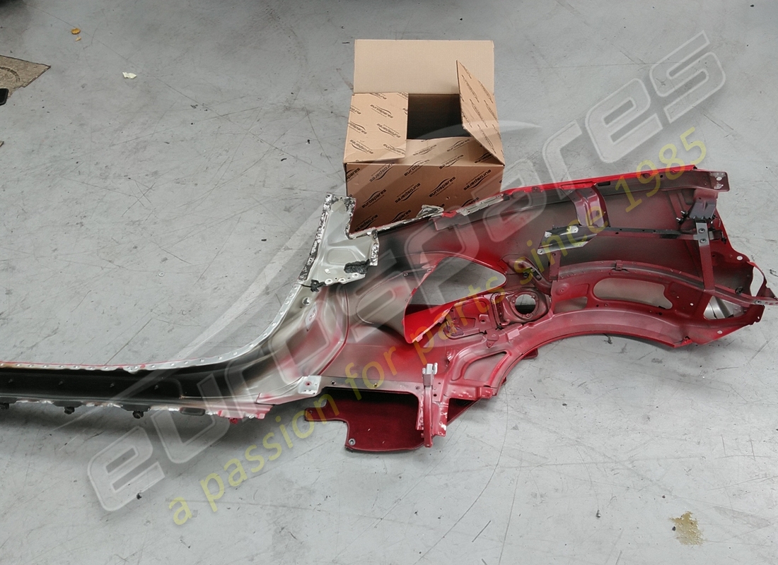usato ferrari fianco destro. numero parte 985855308 (2)