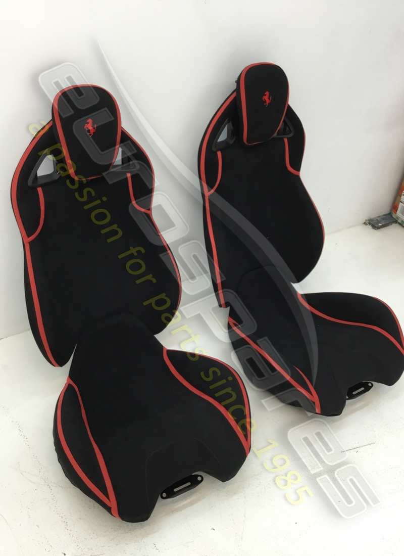 ricondizionato ferrari carbonio posti a sedere (taglia grande). numero parte 85888100pair (3)