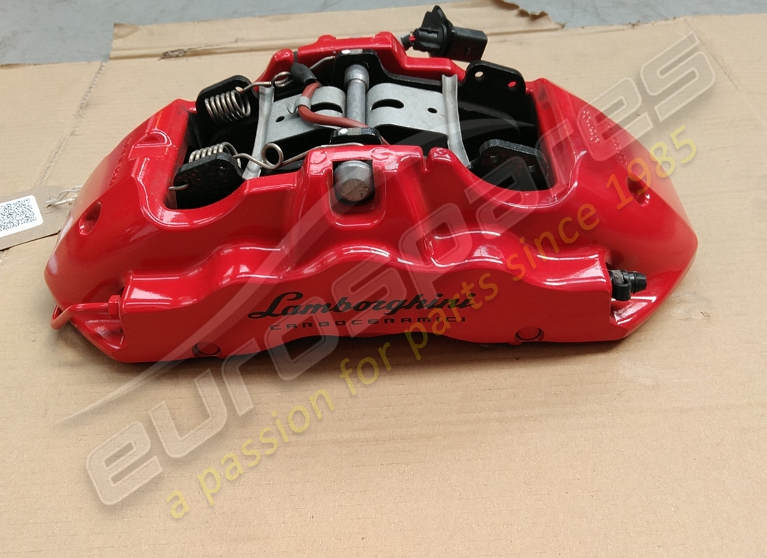 usato lamborghini pinza anteriore in rosso codice articolo 4t0615106df