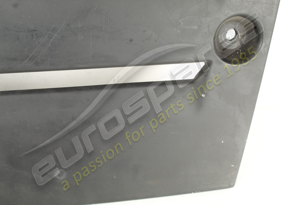 COPERTURA PARAURTI POSTERIORE USATA LAMBORGHINI. NUMERO PARTE 410807649A (4) copertura paraurti posteriore usata lamborghini. numero parte 410807649a (4)