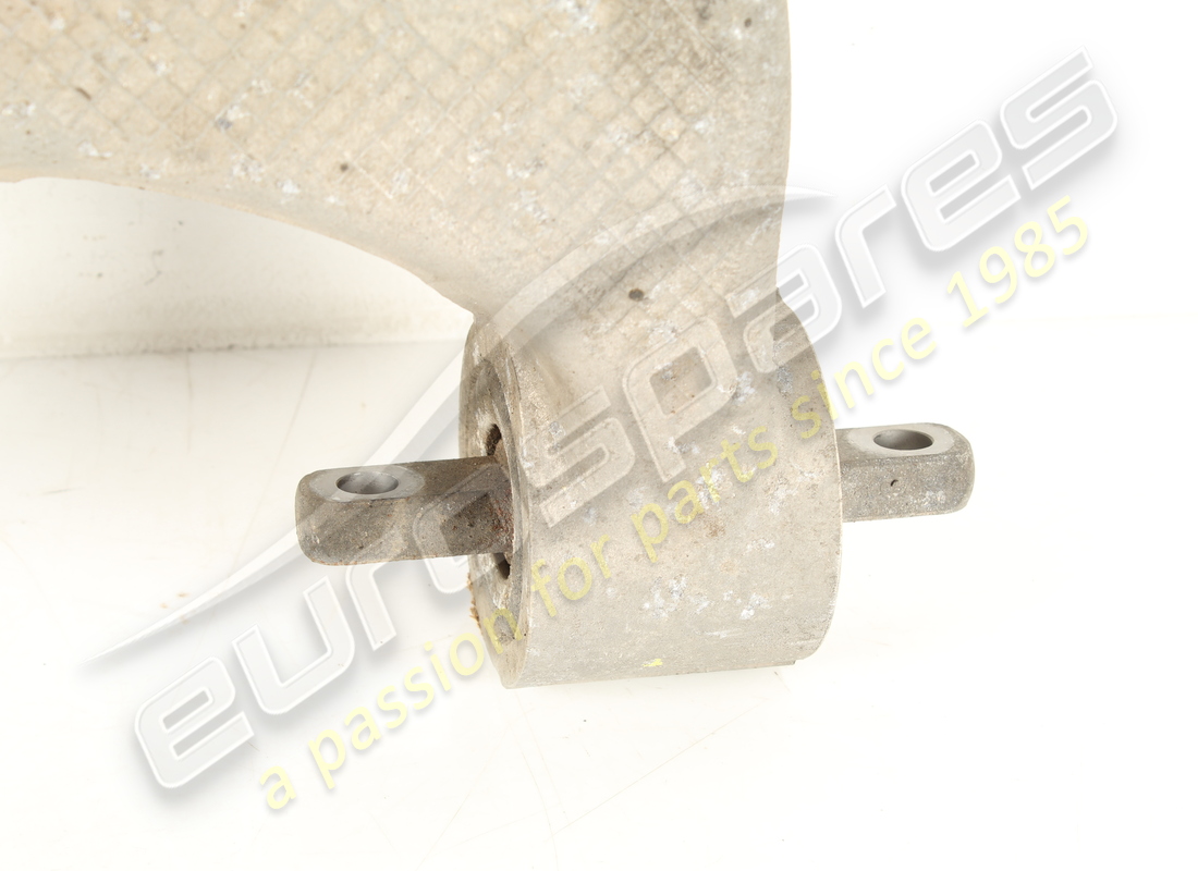 USATO FERRARI LEVA INFER POST.DX COMPLETO. NUMERO PARTE 305680 (2) usato ferrari leva infer post.dx completo. numero parte 305680 (2)