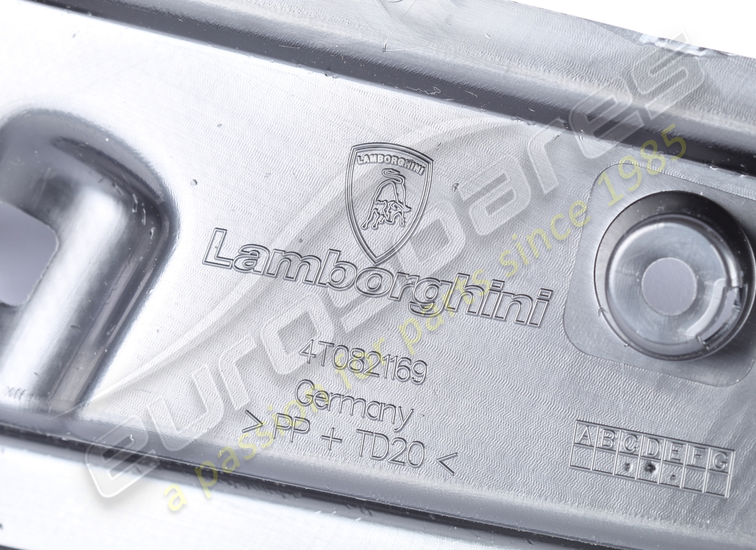 nuovo lamborghini rivestimento bagagliaio. numero parte 4t0821169e (4)