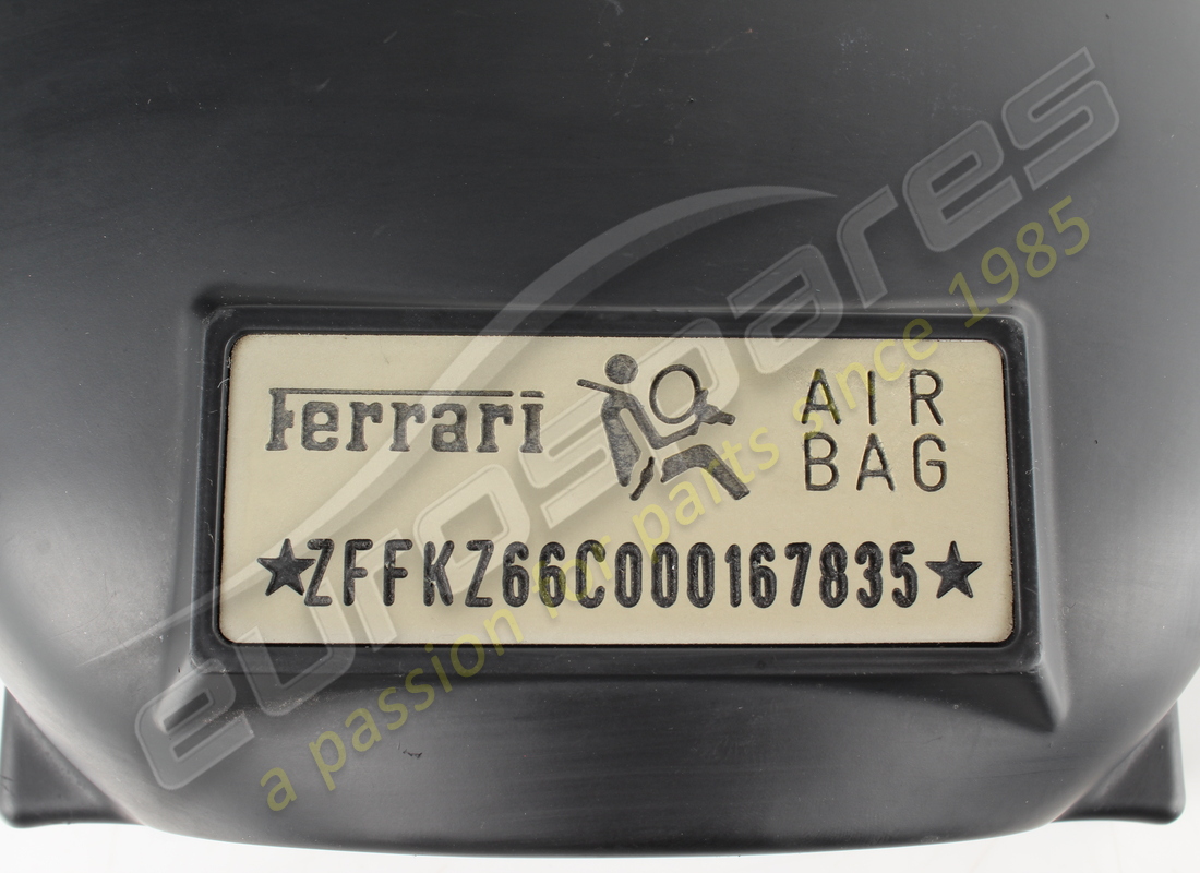 copertura superiore ferrari usata - valida per f1-. numero parte 68097900 (2)