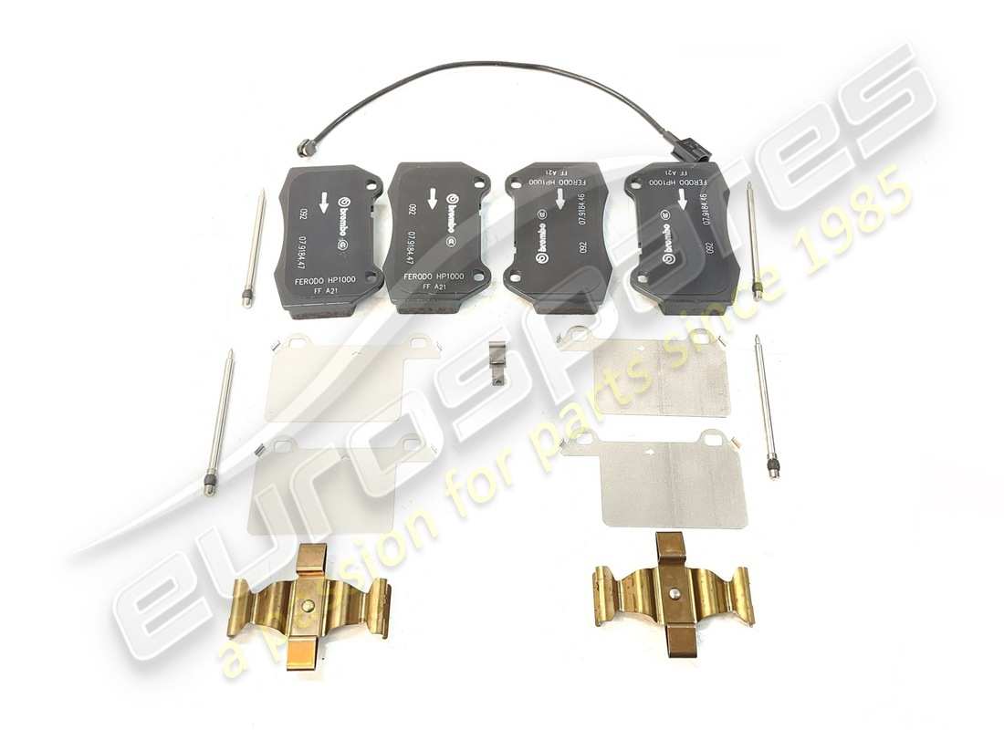 nuovo maserati set pastiglie freno anteriore. numero parte 673012042 (2)