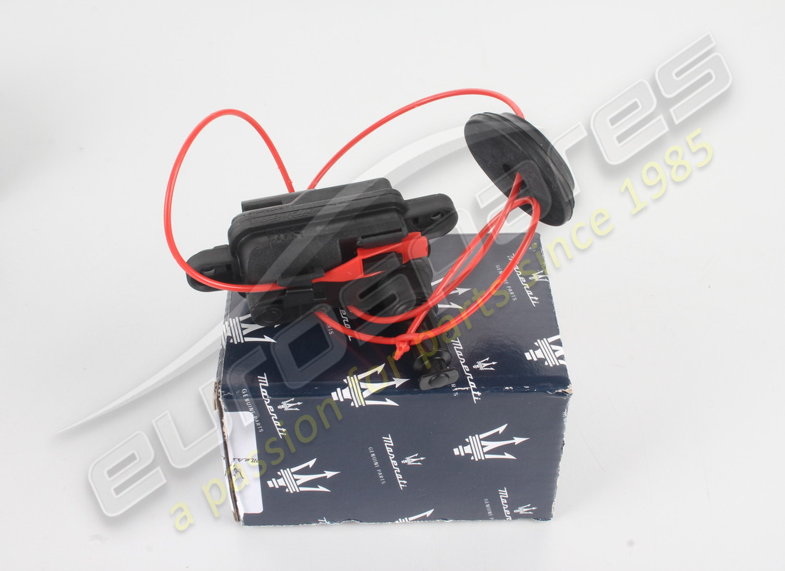 nuovo maserati attuatore. numero parte 670003390 (2)