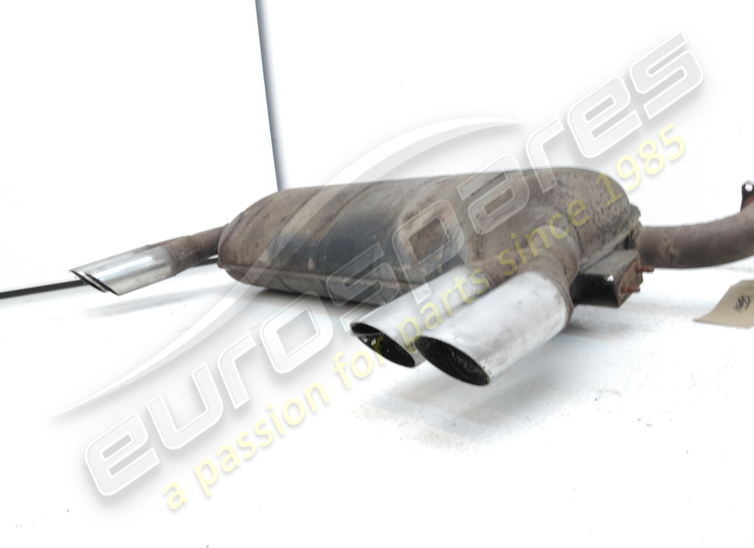 silenziatore di scarico ferrari usato. numero parte 128026 (2)