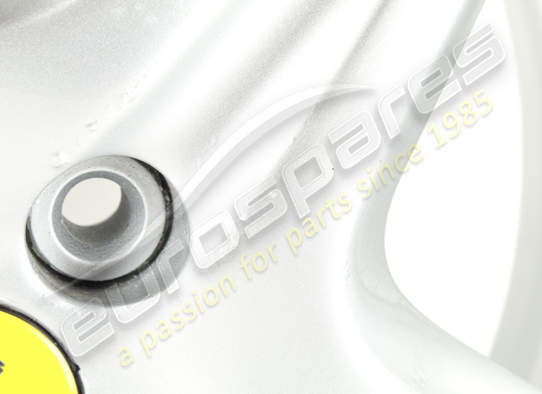 cerchio della ruota anteriore da strada ferrari usato. numero parte 166475 (3)