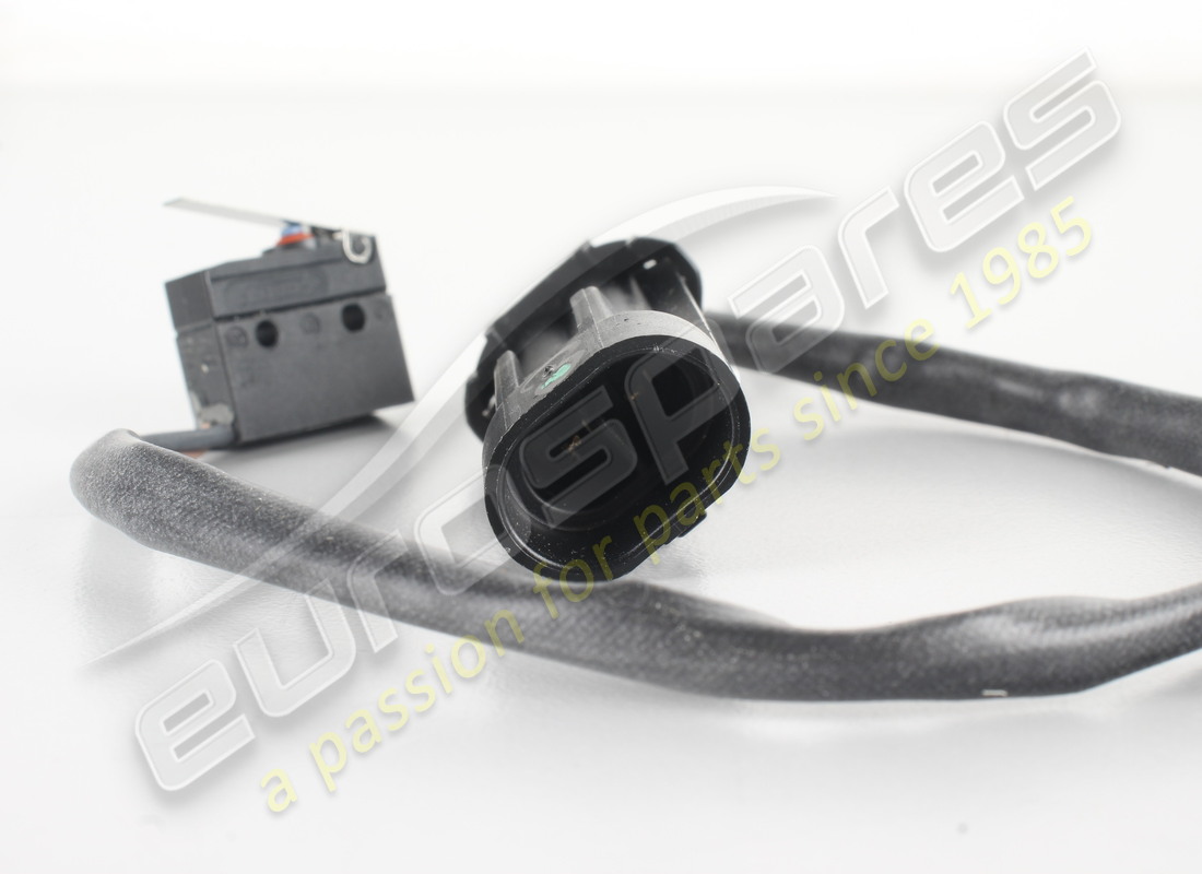 nuovo ferrari microinterruttore.. numero parte 67493300 (2)