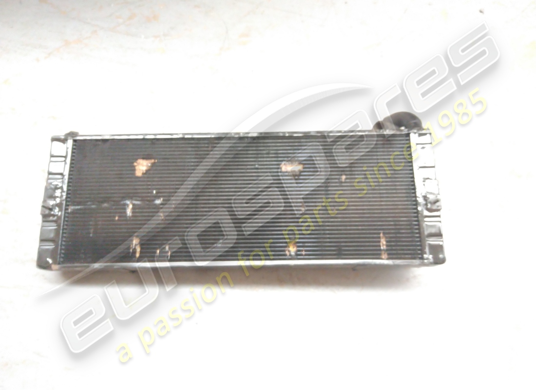 RADIATORE LIQUIDO RAFFREDDANTE URRACO Lamborghini RICONDIZIONATO . NUMERO PARTE 001708578 (1)