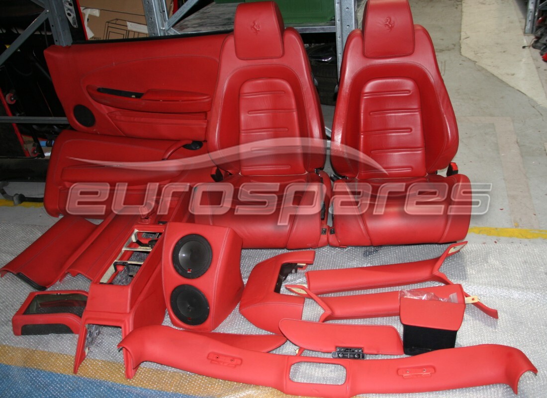 USATO Ferrari INTERNI COMPLETI, SEDILI ELETTRICI, PANNELLI PORTIERE E RIVESTIMENTI. NUMERO PARTE F430SPIDERINT (1)