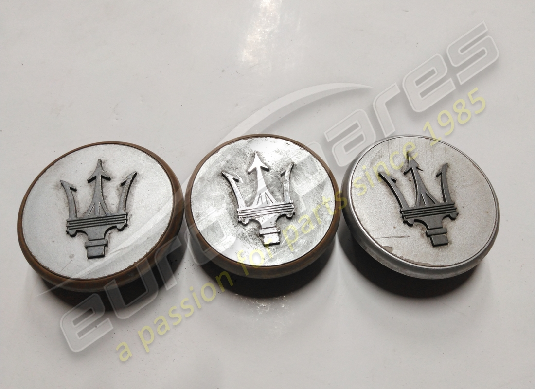 distintivo per ruota maserati usato. numero parte 387201362 (2)