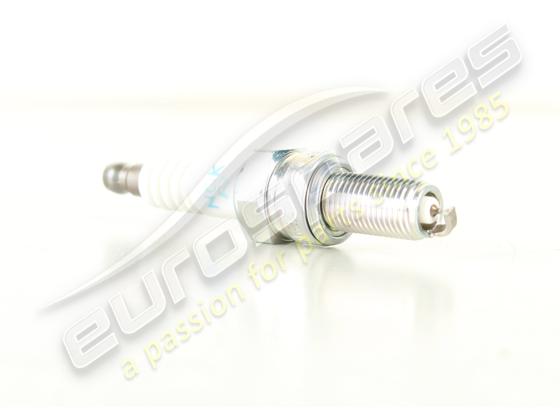 nuova candela maserati. numero parte 168325 (3)